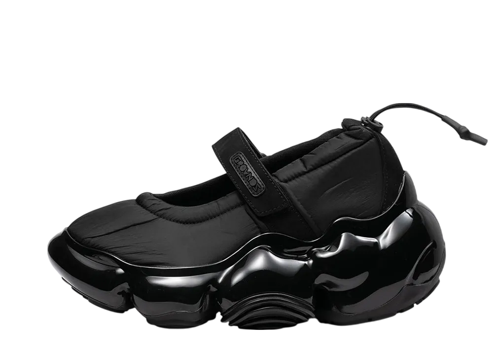 グラウンズ ウィメンズ ムーピー ストラップ パンプス "ブラック/ブラックソリッド"