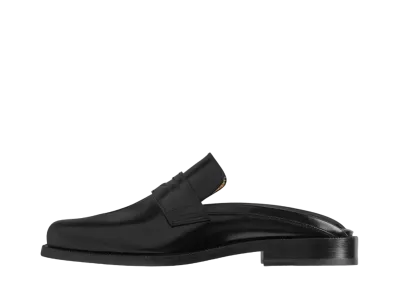 Maison Margiela Women's Tabi City Loafer Mules "Black"