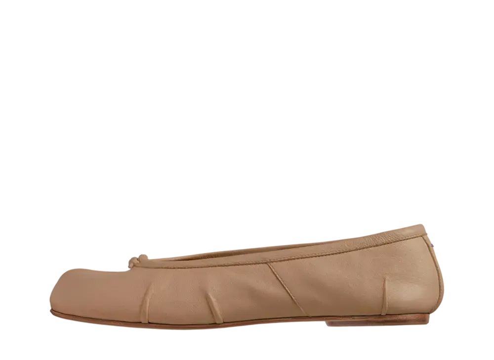 メゾンマルジェラ ウィメンズ タビ ニュー バレエシューズ "ヌード"