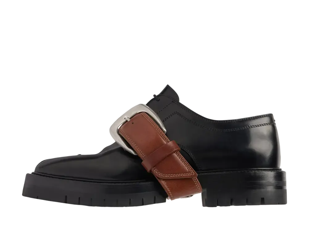 【関税込み】Maison Margiela ブラック Tabi Combat ダービー Maison Margiela Tabi ダービーシューズ | ブラック | FARFETCH JP