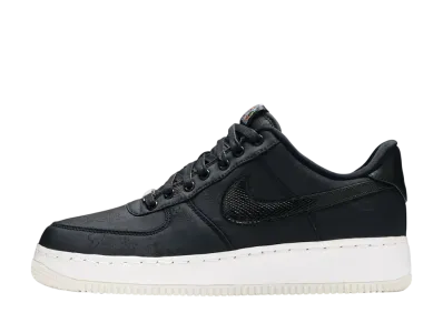 ナイキ エアフォース1 ロー "イヤーオブザドラゴン1"