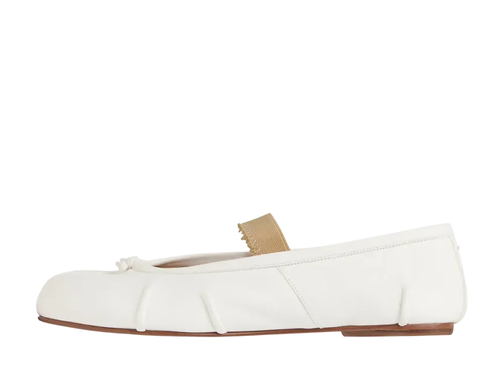 メゾンマルジェラ ウィメンズ タビ エラスティックバンドバレリーナ "ホワイト"