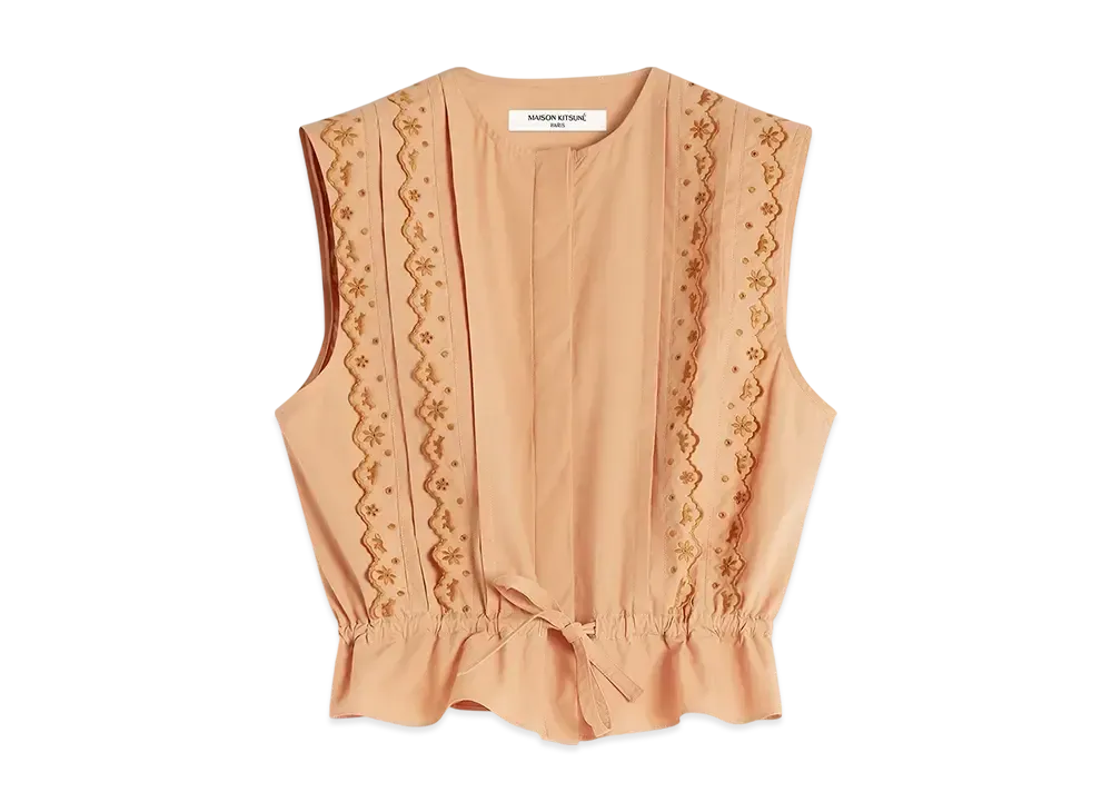Maison Kitsune Craft Embroidery Sleeveless Top "Saddle"