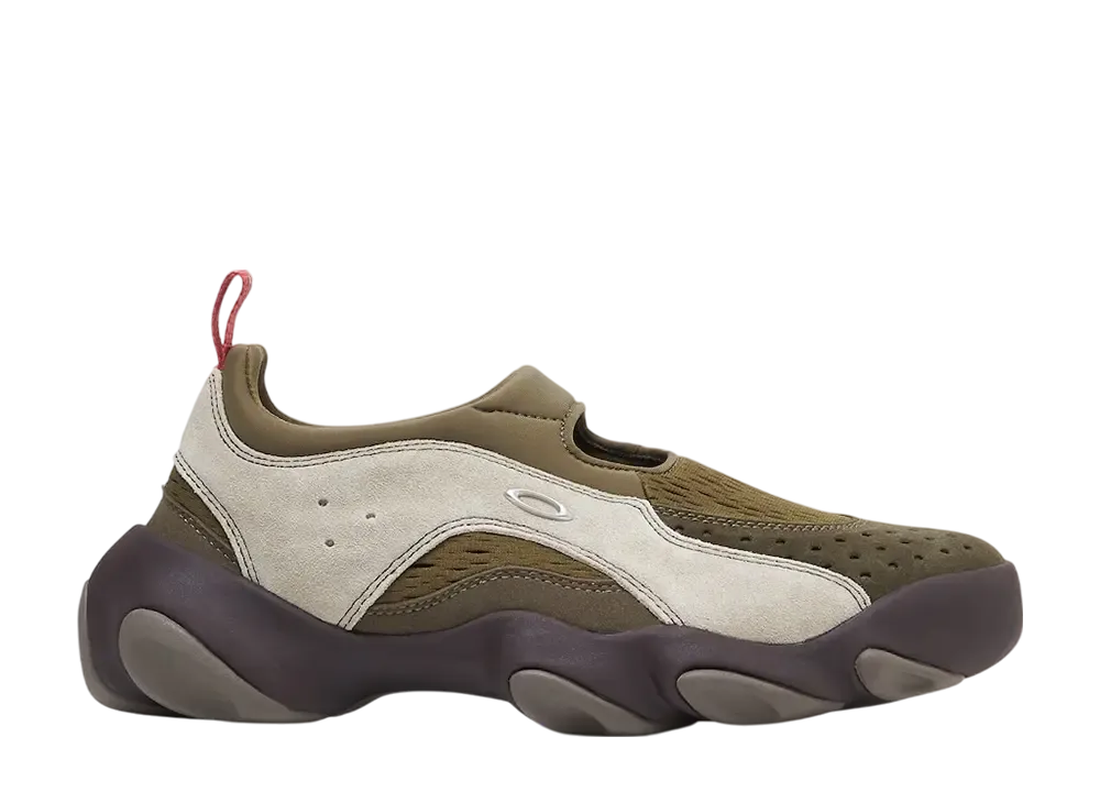 オークリー ファクトリーチーム フレッシュ サンダル "ストーン/オリーブ"