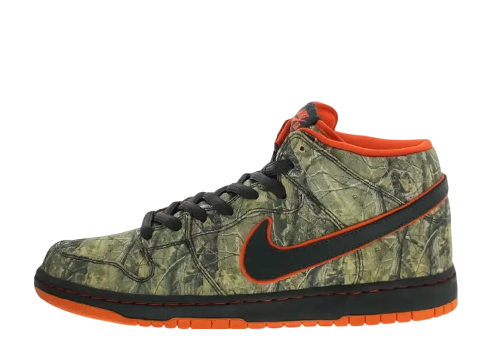 ナイキ SB ダンク ミッド "リアルツリーカモ"