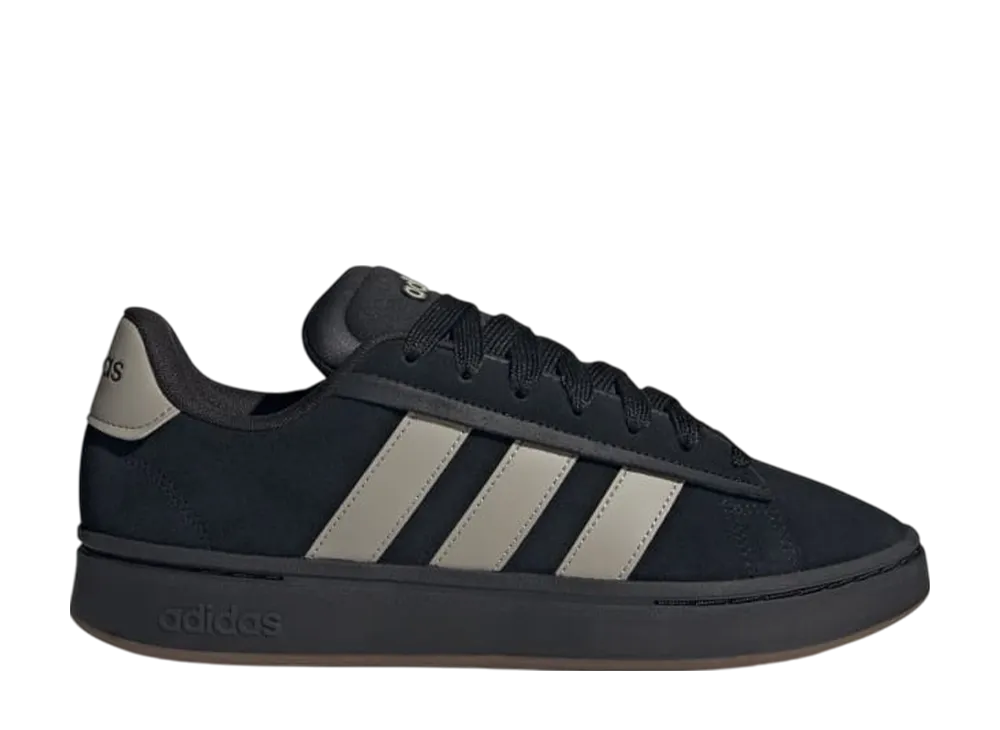 アディダス グランドコート アルファ "コアブラック/パテベージュ/ガム"