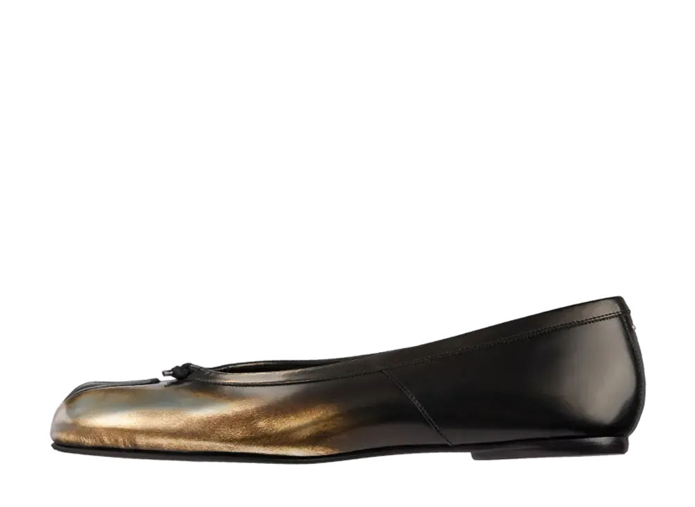 メゾンマルジェラ ウィメンズ タビ メタリックニューバレエシューズ "シルバー"