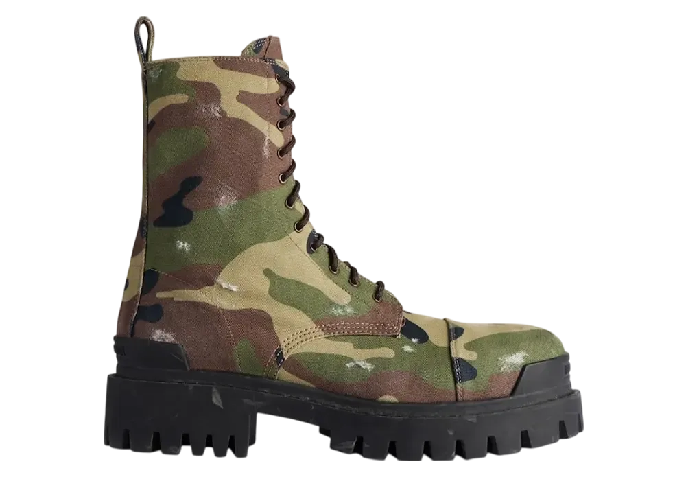 バレンシアガ ストライク 20mm ブーツ カモプリント "ダークグリーン"