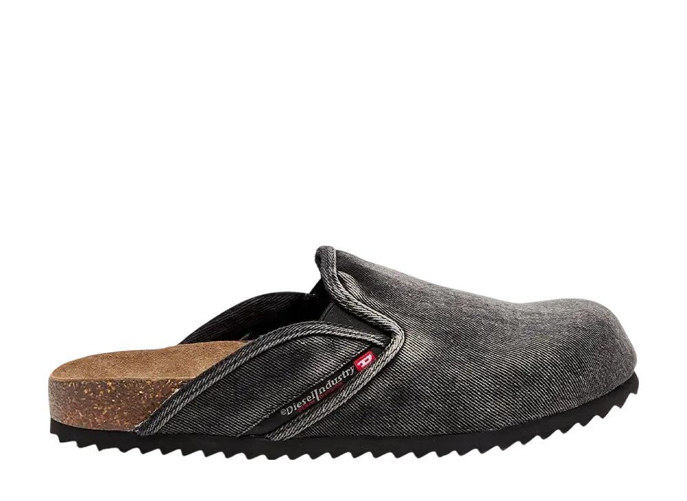 DIESEL D-Woodstock Slip-On "Black"
