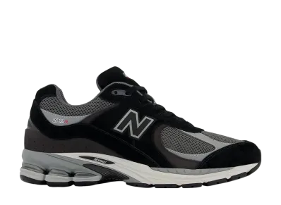 ニューバランス 2002R "ブラック/グレー"