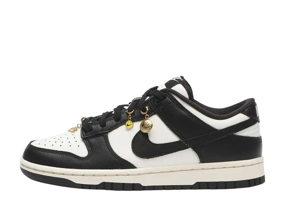 ナイキ ウィメンズ ダンク ロー SE "セイル/ブラック"