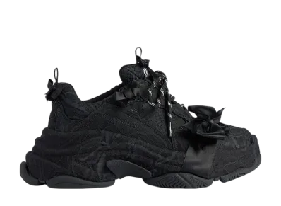 バレンシアガ ウィメンズ トリプル S レース スニーカー "ブラック"