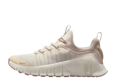 Nike Women's Free Metcon 6 "Soft Pearl/Pearl White/Sail/Particle Pink"
