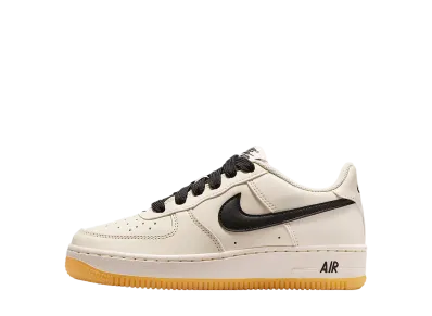 Nike GS Air Force 1 LV8 "Soft Pearl/Gum Light Brown/Metallic Silver/Black"