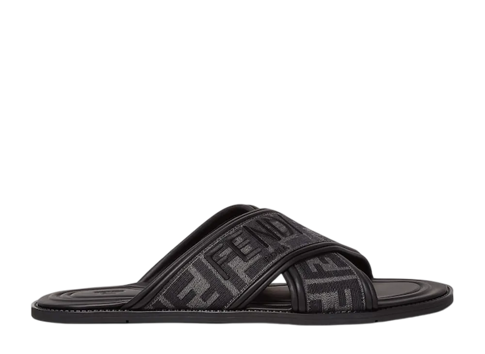 フェンディ スライド "ブラック"