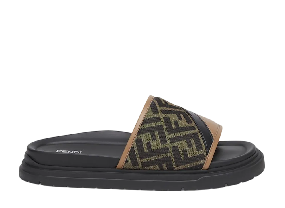 フェンディ ダイアゴナル サンダル "ブラウン"