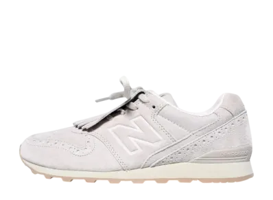 New Balance Women's 996 "Off White"