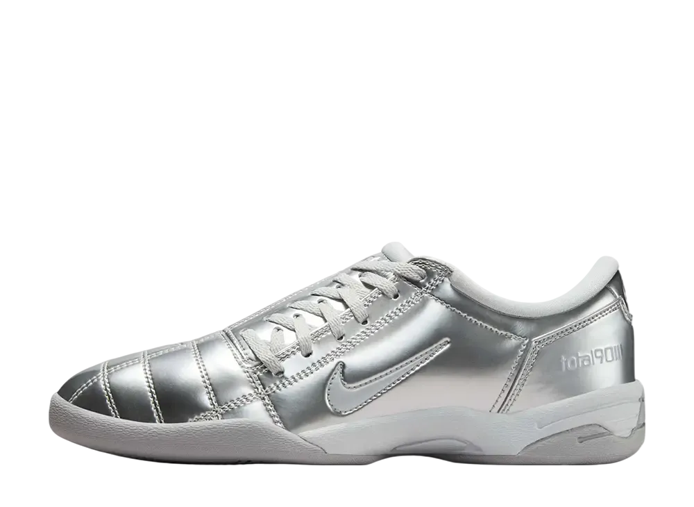 ★韓国で大人気★NIKE Total 90 ★シックなスニーカー 24cm 韓国 Nike TOTAL 90(ナイキ トータル90) スニーカー