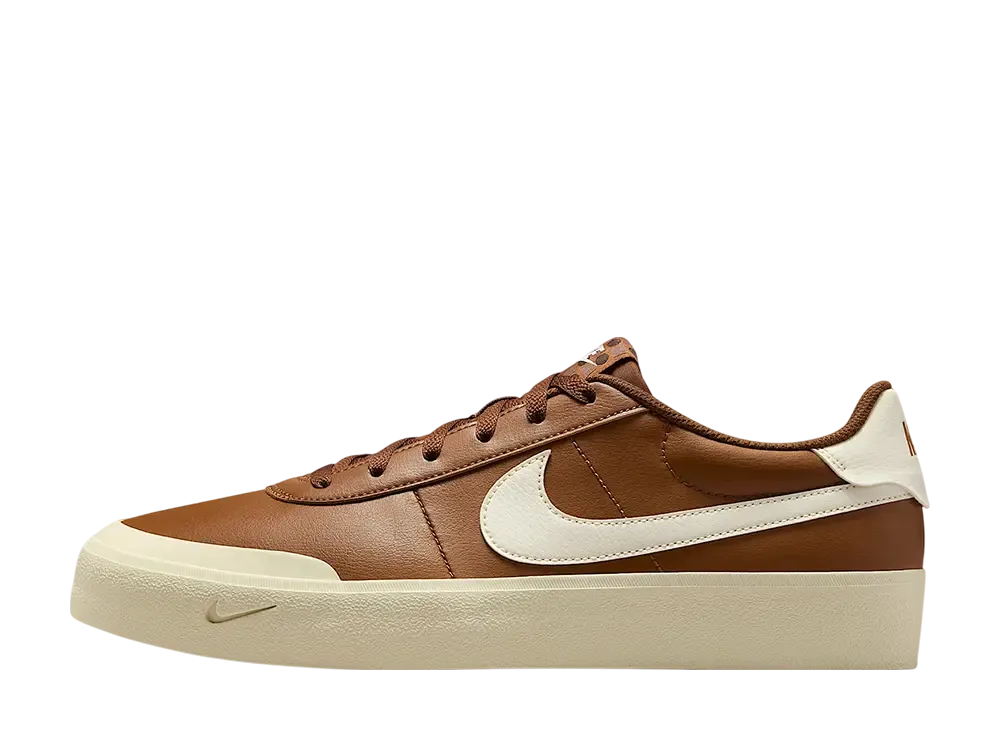 ナイキ コートショット "ライトブリティッシュタン/ココナッツミルク/トラックブラウン/ソフトパール"