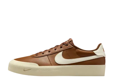 ナイキ コートショット "ライトブリティッシュタン/ココナッツミルク/トラックブラウン/ソフトパール"