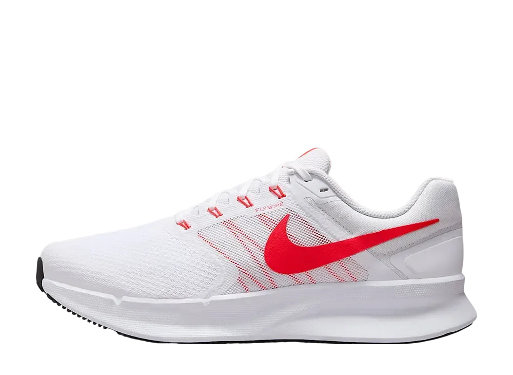 ナイキ ランスウィフト3 "ホワイト/ブラック/ブライトクリムゾン"