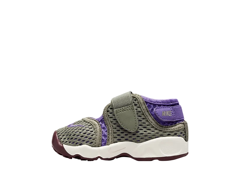 UK出品 Nike TD Rift 2 