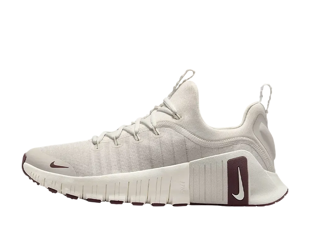 ナイキ ウィメンズ フリー メトコン6 SE "ライトボーン/バーガンディクラッシュ/ソフトパール"
