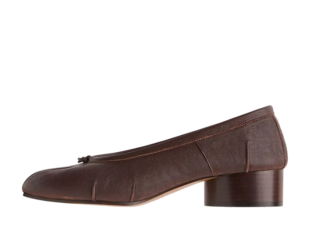 メゾンマルジェラ ウィメンズ タビ ニュー バレエシューズ "ブラウン"