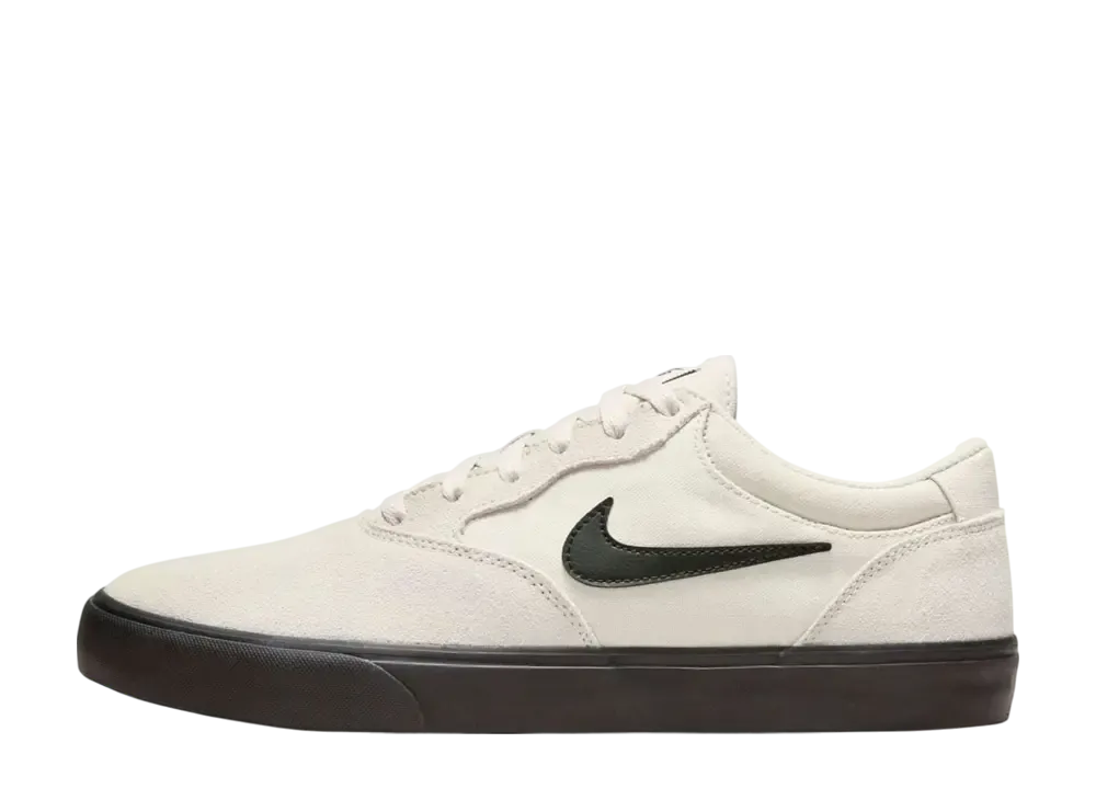 ナイキ SB クロン2 "ライトボーン/ブラック"