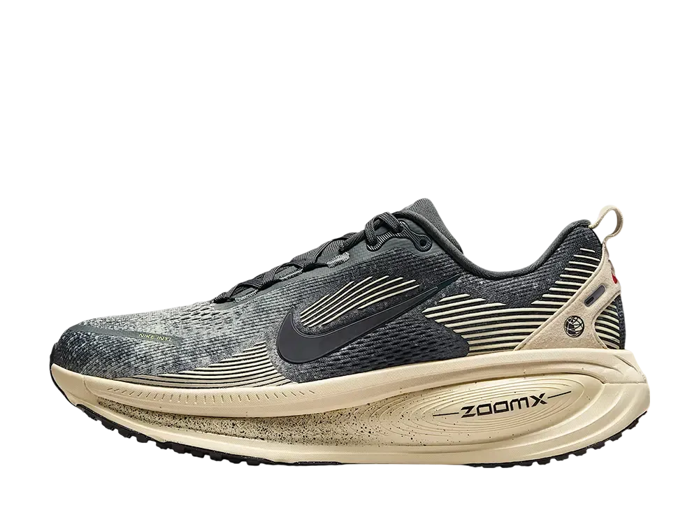 ナイキ ボメロ18 "オートミール/アントラサイト/ボルト/ブラック"