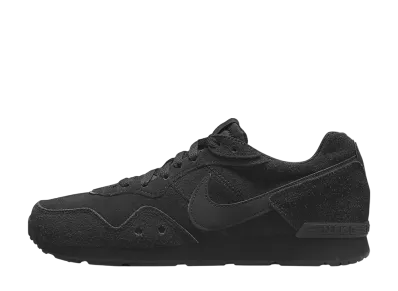 Nike Venture Runner Suede "Triple Black"