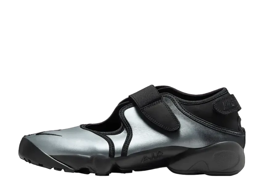 Nike Air Rift メタリックシルバーとブラック 23 Nike Air Rift メタリックシルバーとブラック 23 Nike Air Rift