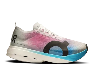 On Women's Cloudboom Strike "White/Horizon"