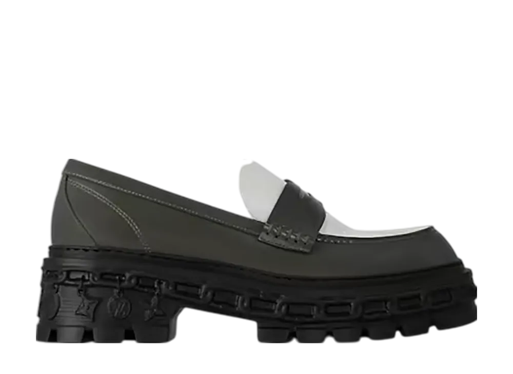 ルイヴィトン ウィメンズ LV レコード ローファー "カーキグリーン"