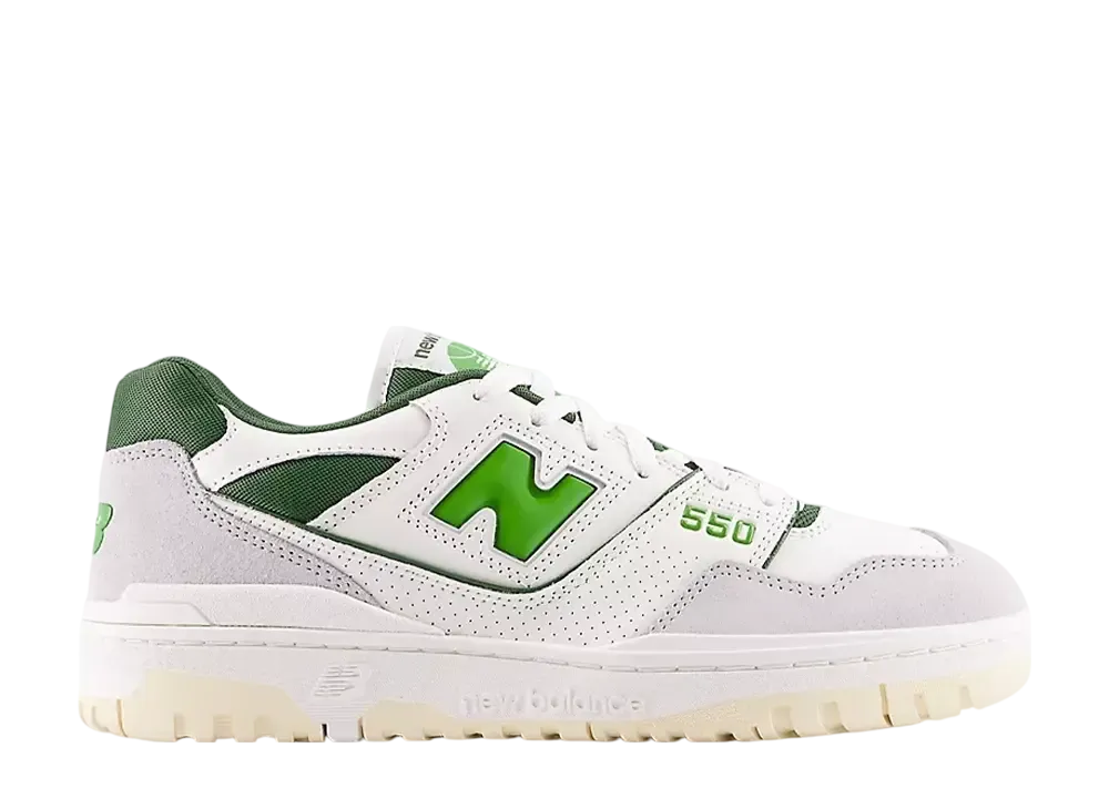New Balance 550 "Sea Salt/Alpine Green"