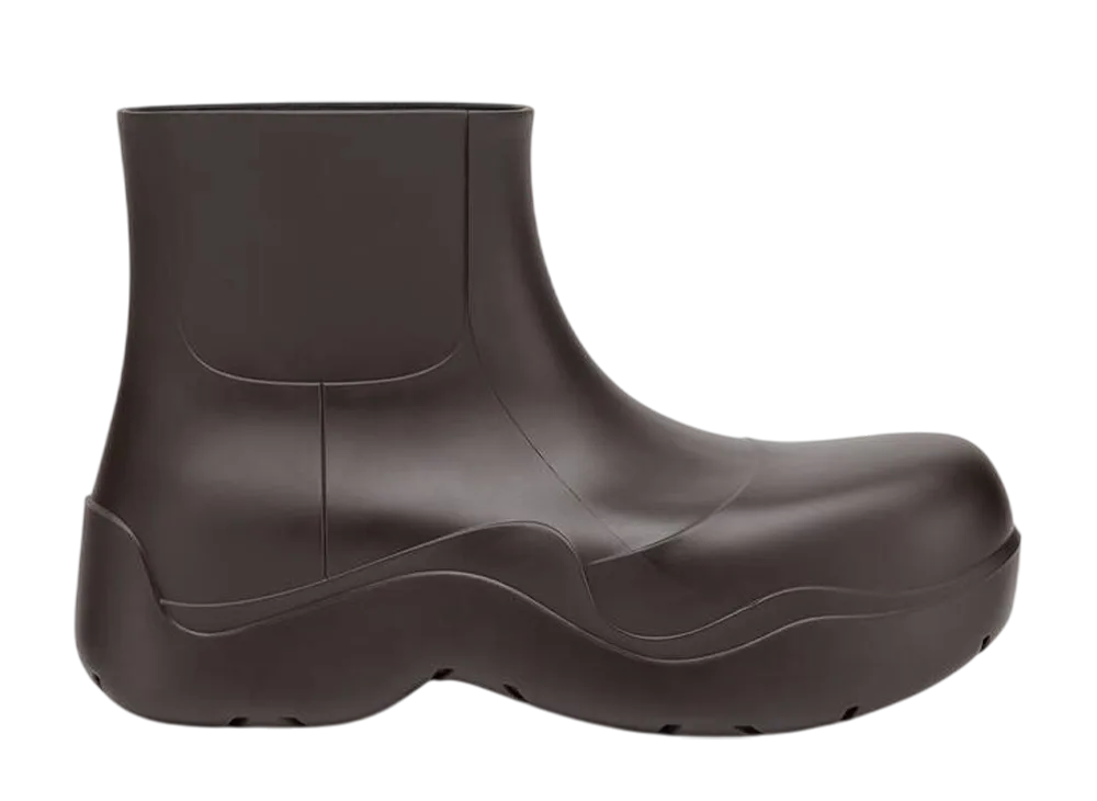 ボッテガヴェネタ パドル アンクルブーツ "フォンデンテ"