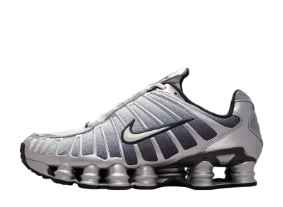 NIKE SHOX TL シルバー/グレー スニーカー NIKE SHOX TL シルバー/グレー スニーカー 7/10発売|Nike Shox