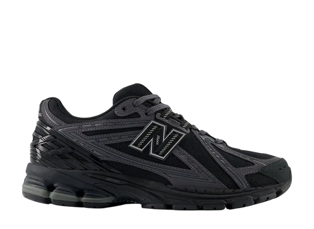 ニューバランス 1906R "ブラック/ファントム"