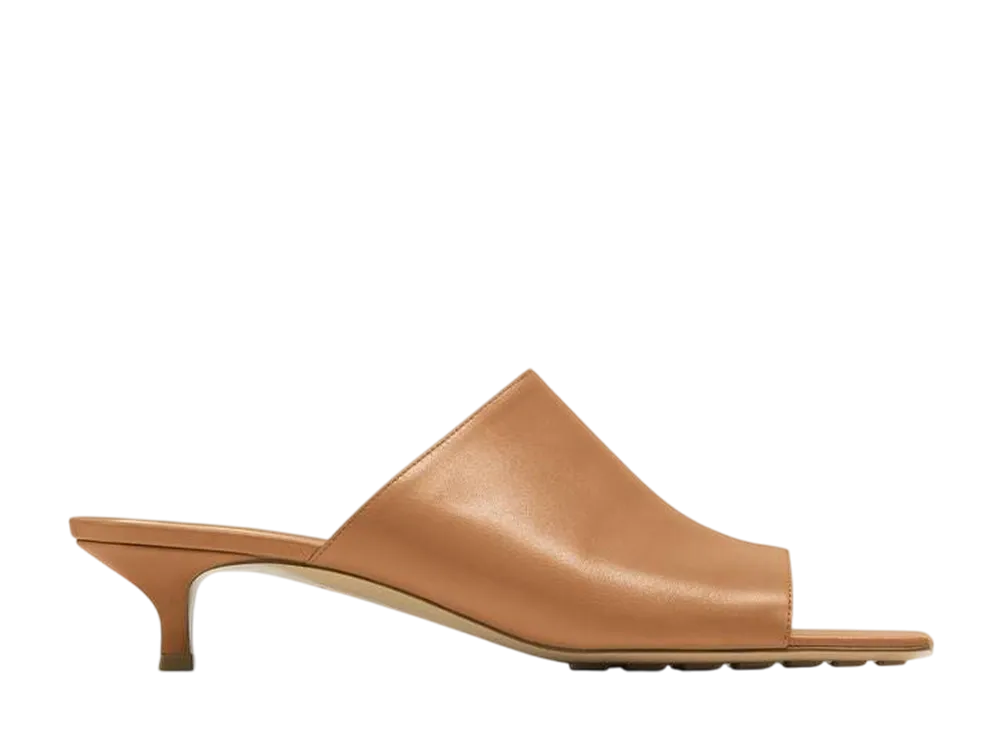 ボッテガヴェネタ ウィメンズ ストレッチ ミュール "サドル"