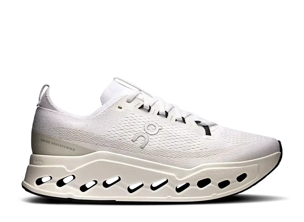 オン クラウドサーファー マックス "ホワイト"