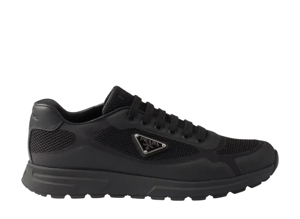 プラダ Prax 2.0 ファブリック スニーカー "ブラック"