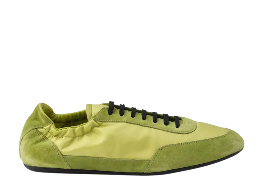 プラダ コラプス Re-Nylon xスエード エラスティックスニーカー "イエローグリーン"