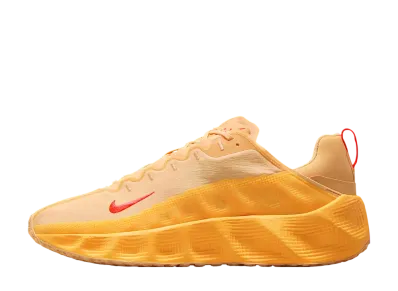 ナイキ エイバ ローバー "セレスティアルゴールド/ブライトクリムゾン"