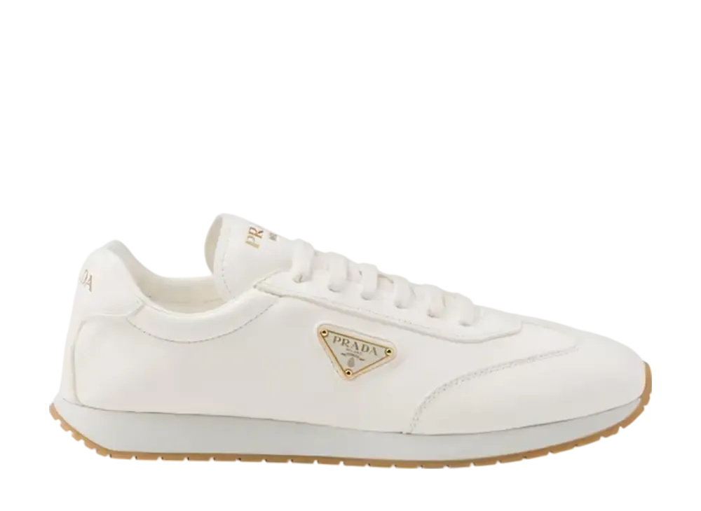 プラダ レザー スニーカー "アイボリー"