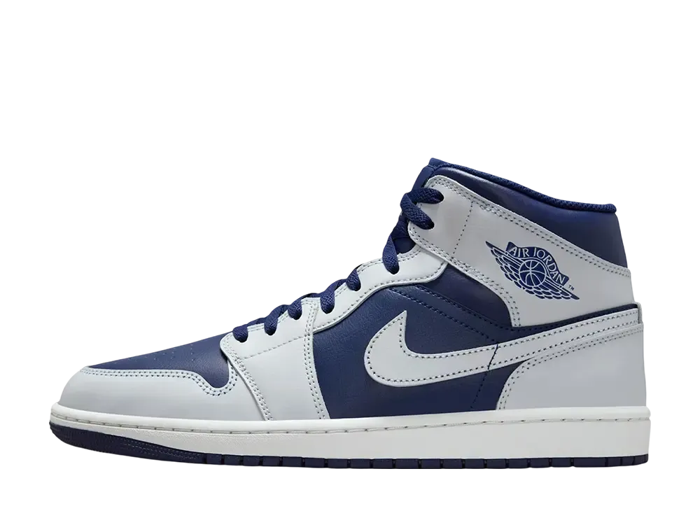 ナイキ エアジョーダン1 ミッド "ブルーボイド"