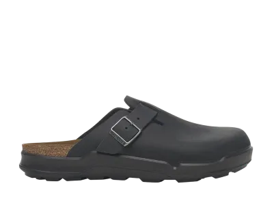 BIRKENSTOCK Boston Crosstown Oiled Leather "Black"