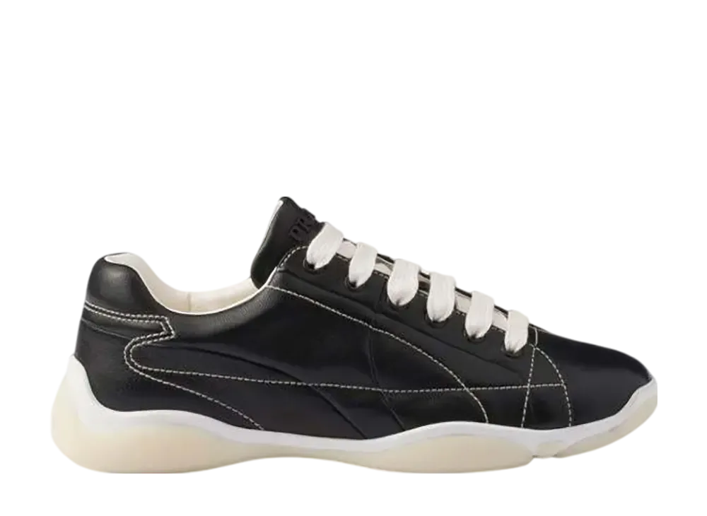 プラダ ウィメンズ ナッパレザー スニーカー "ブラック"