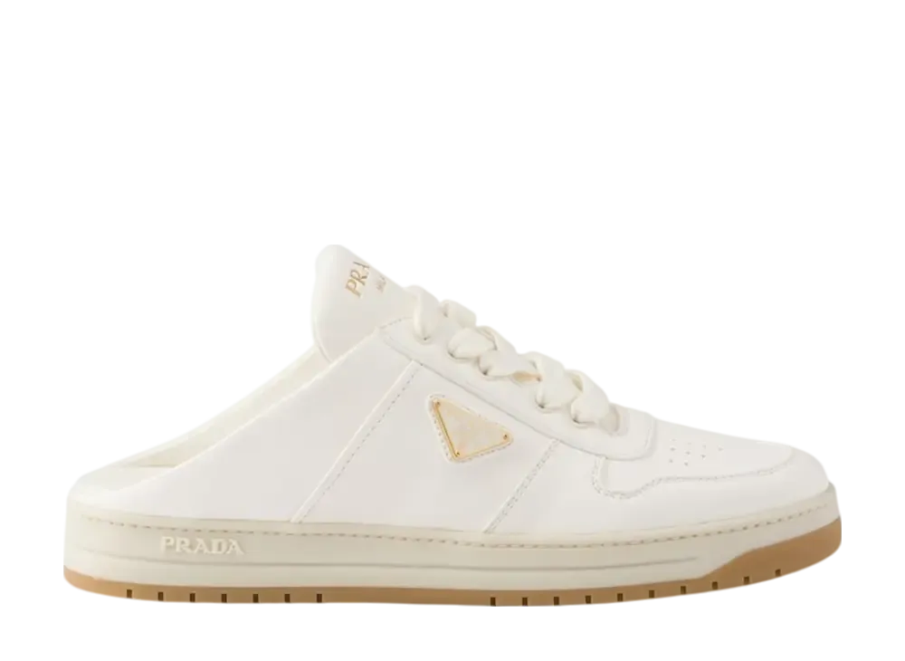 プラダ ウィメンズ ナッパレザー スニーカーミュール "アイボリー"