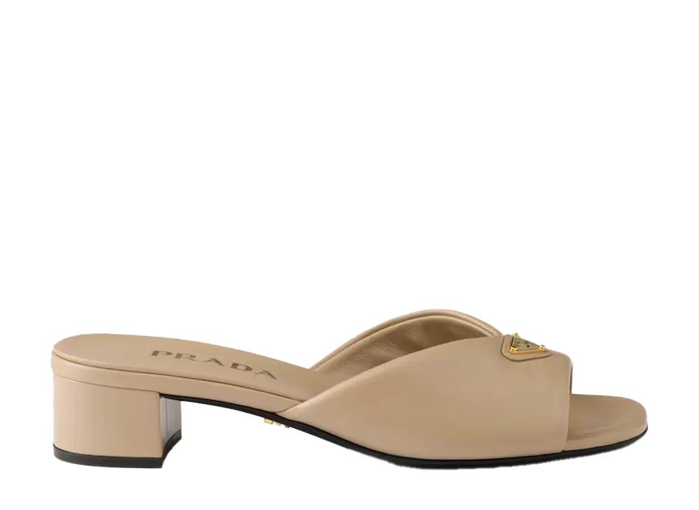 プラダ ウィメンズ パデッドナッパレザー サンダル "サンドベージュ"
