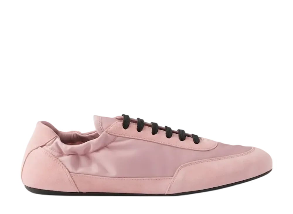 プラダ ウィメンズ コラプス Re-Nylon xスエード スニーカー "ペールピンク"